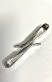 Metalowy klips JVD do przypięcia kołczanu do pasa, wyprodukowany w Chinach